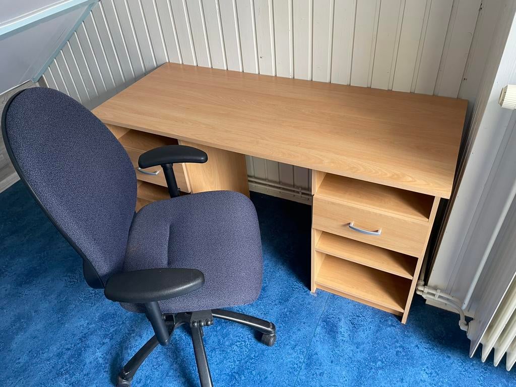 Bureau + stoel goede staat, Ophalen, Gebruikt