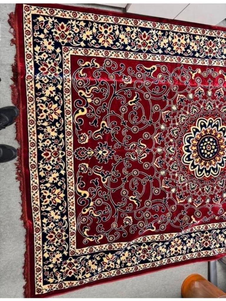 Perzisch tapijt 290 x 195 cm rood medaillon als nieuw Kleed, Ophalen of Verzenden