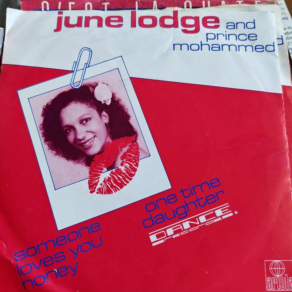 June Lodge & Prince Mohammed - Someone Loves You Honey, Ophalen of Verzenden, Gebruikt, 7 inch