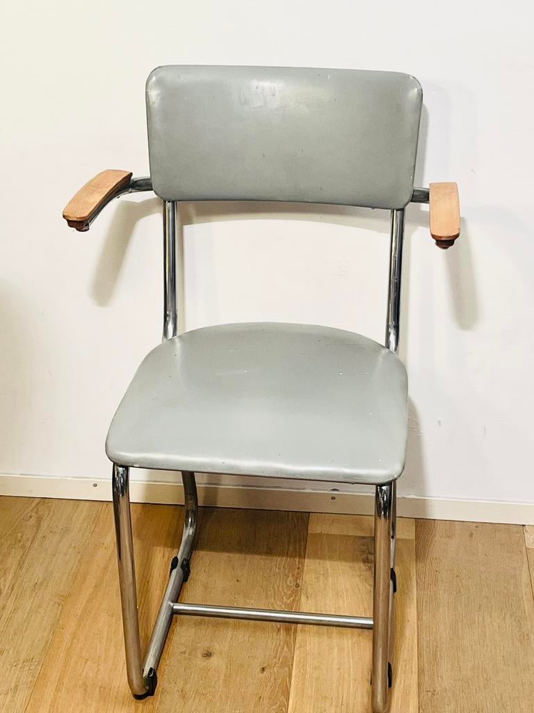 Retro Vintage Gispen buisframe stoel met armleuningen, Huis en Inrichting, Stoelen, Ophalen of Verzenden, Gebruikt, Eén