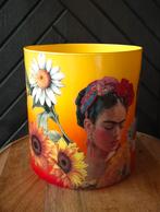 Mooie vaas Frida Kahlo 'Spring', Huis en Inrichting, Ophalen of Verzenden, Overige kleuren, Glas, Minder dan 50 cm