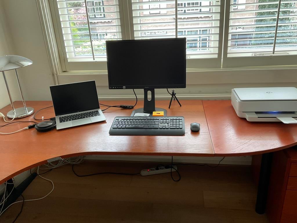 Gratis - hoekbureau, Ophalen, Demontabel, Hout, Bruin