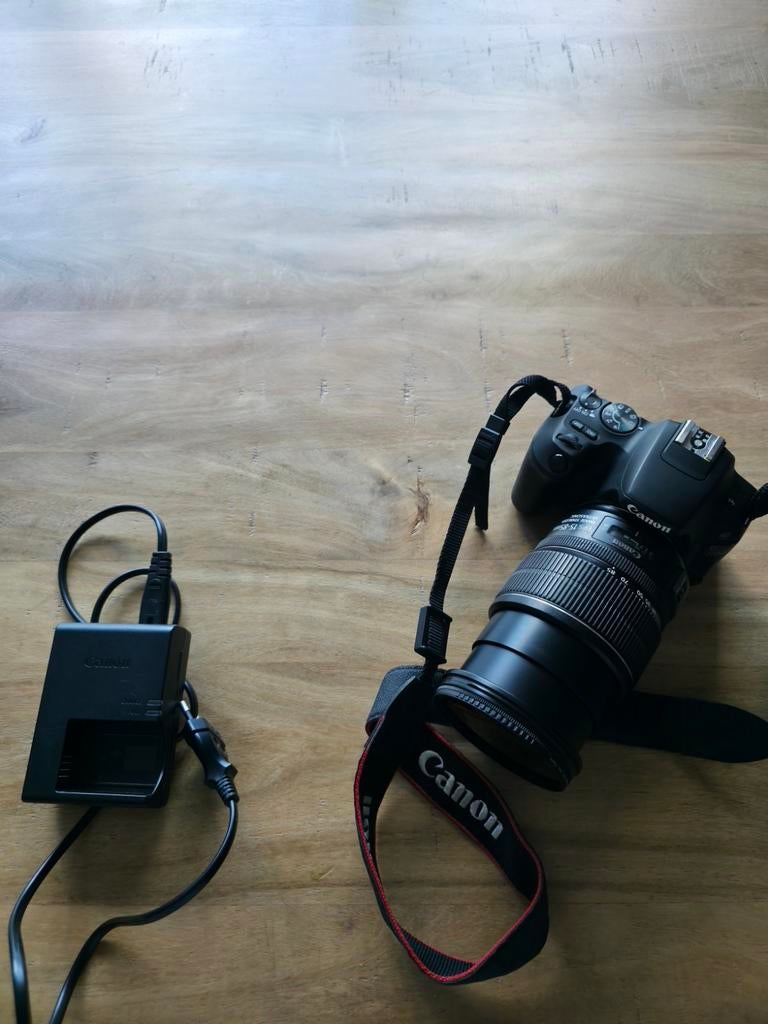 Canon EOS 200D + 15-85mm lens - weinig gebruikt, Audio, Tv en Foto, Fotocamera's Digitaal, Spiegelreflex, Canon, Ophalen of Verzenden
