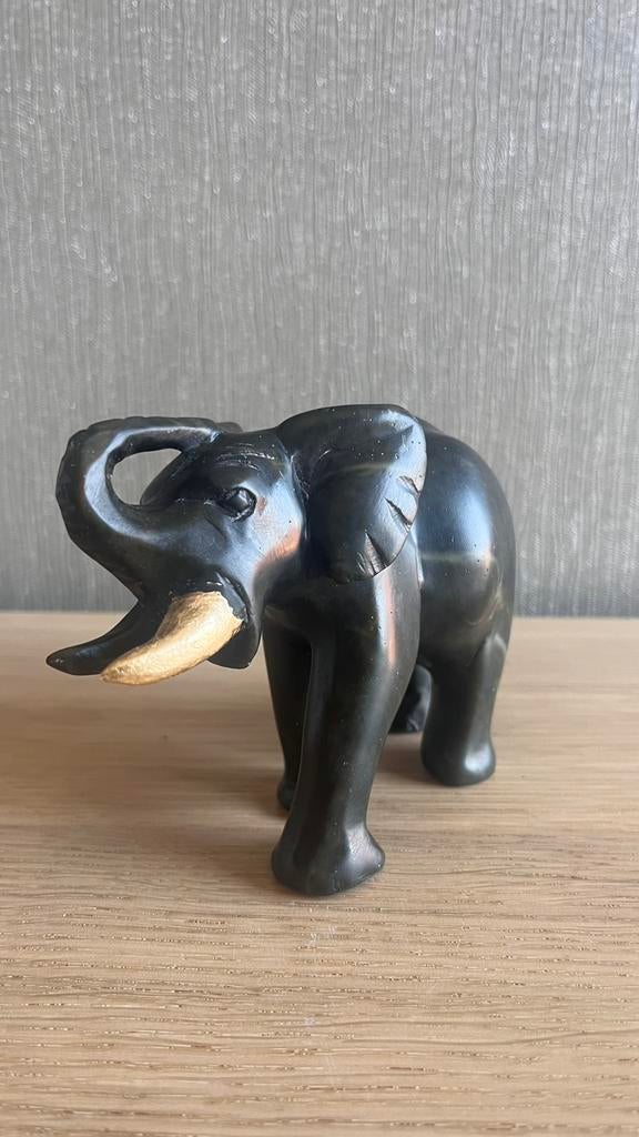 Specksteen olifanten beeldje., Verzamelen, Beelden en Beeldjes, Zo goed als nieuw, Dier, Ophalen of Verzenden