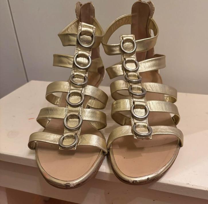 Giuseppe gouden sandalen mt 40, Kinderen en Baby's, Babykleding | Schoentjes en Sokjes, Zo goed als nieuw, Meisje, Schoentjes