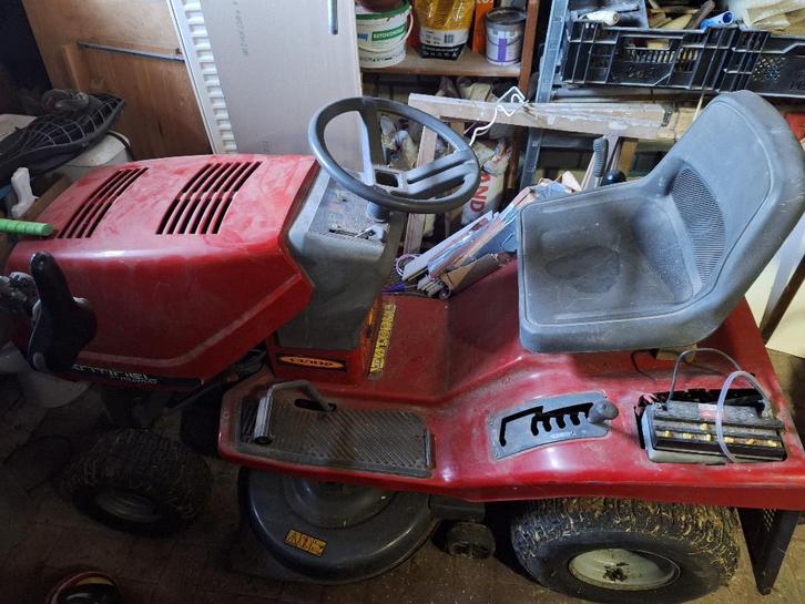 Murray sentiment 13/102 zitmaaier, Tuin en Terras, Zitmaaiers, Gebruikt, 90 tot 120 cm, Elektrische starter, Opvangbak, Versnellingen