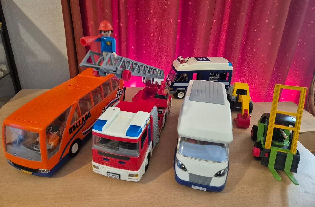 6 Playmobil auto's o.a. oranje spelersbus, brandweer, camper, Ophalen of Verzenden, Gebruikt, Los playmobil
