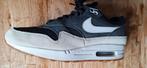 Air Max 1 Black Gum Light 44, Kleding | Heren, Schoenen, Ophalen of Verzenden, Zo goed als nieuw, Zwart
