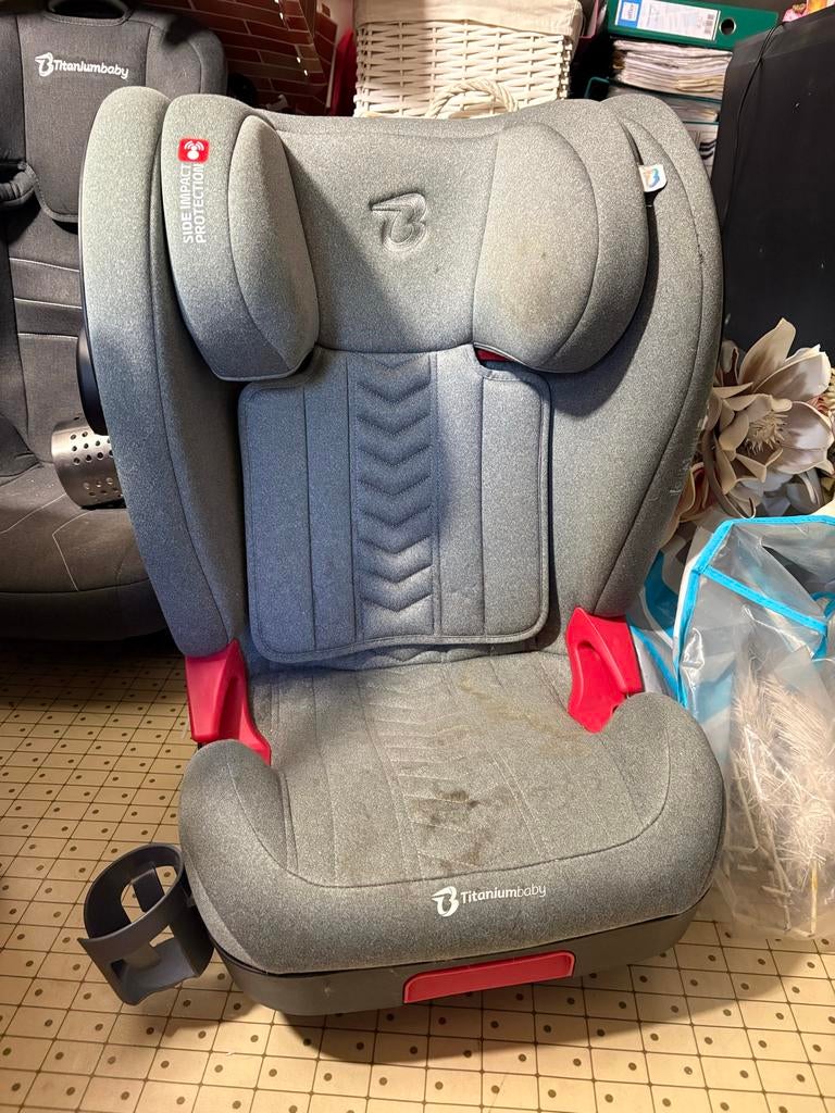 Isofix autostoel 15-36 kg verstelbaar in rug/hoofd, Kinderen en Baby's, Autostoeltjes, Gebruikt, 15 t/m 36 kg, Verstelbare rugleuning
