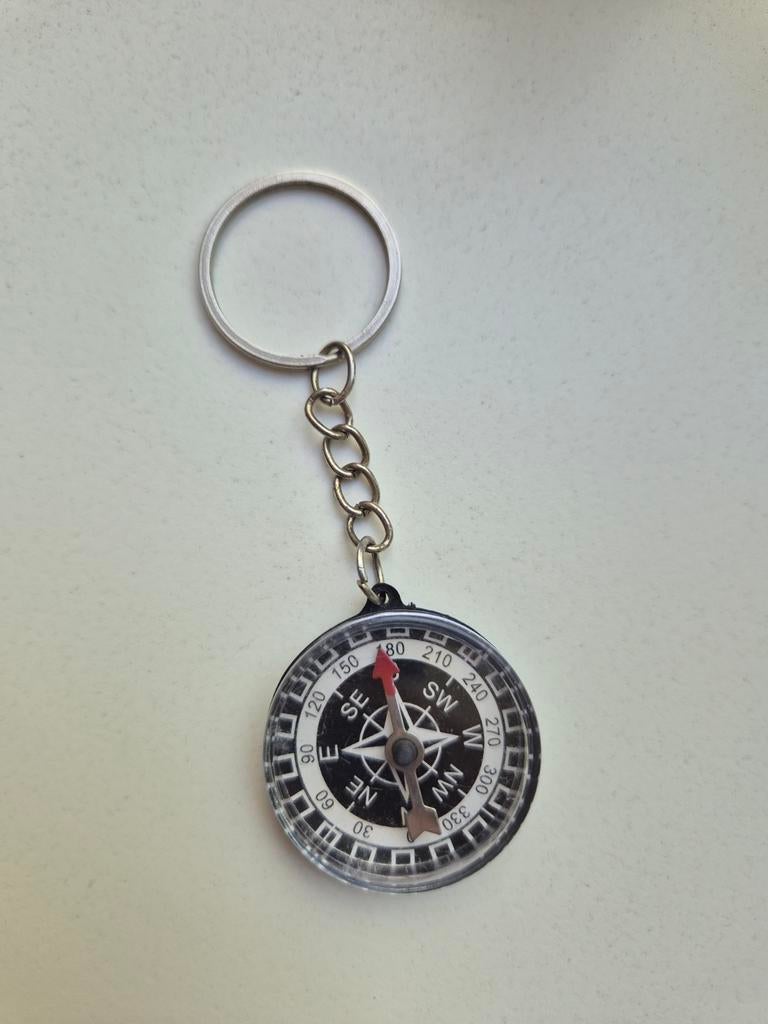 Sleutelhanger Kompas - Lichtgewicht Kunststof - Ø 3,5 cm, Verzamelen, Sleutelhangers, Ophalen of Verzenden, Zo goed als nieuw