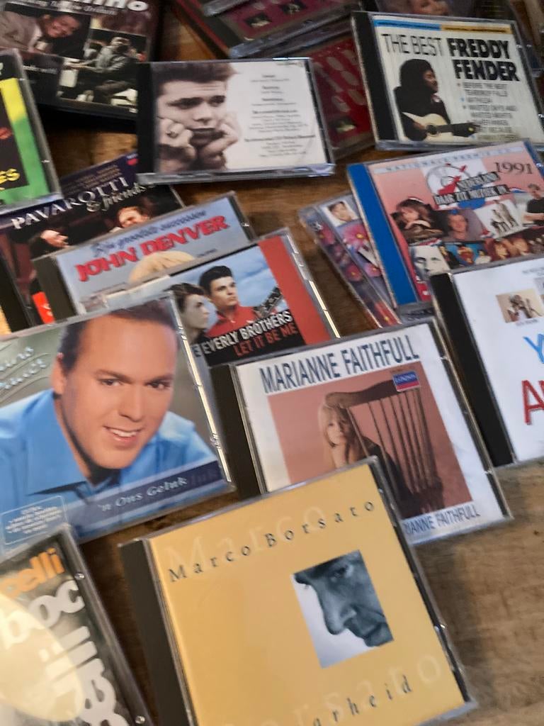 CD’S. 104 STUKS, 6 singles of meer, Ophalen, Zo goed als nieuw