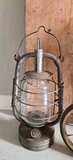 Franse boeren lantaarn, Ophalen