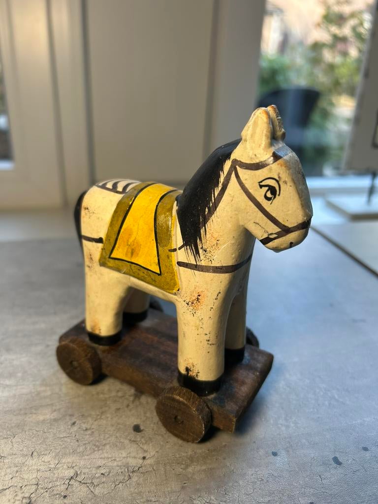 Antiek oud sleets paardje op wieltjes 13,5 x 10 cm, Antiek en Kunst, Ophalen of Verzenden