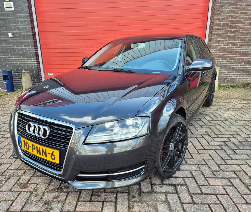 Audi A3 1.8 Tfsi Sportback 118KW 2011 Grijs carplay, Auto's, Voorwielaandrijving, 15 km/l, 1295 kg, 4 cilinders