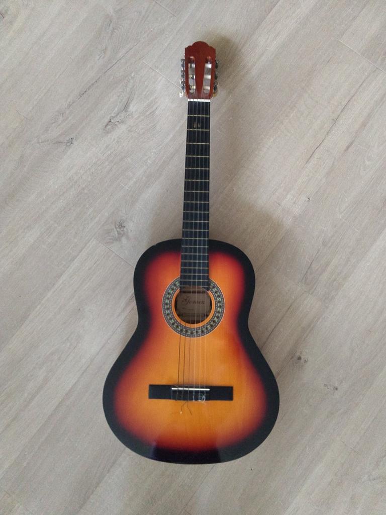 Akoestische gitaar Gomez, Ophalen of Verzenden, Zo goed als nieuw, Klassieke of Spaanse gitaar