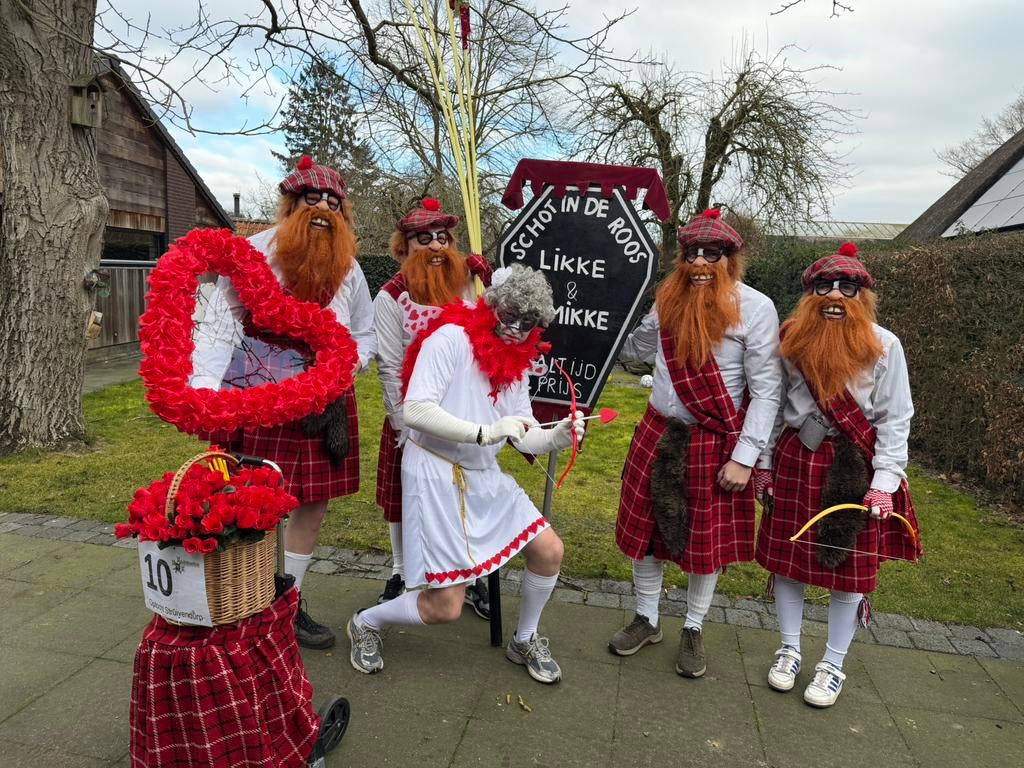 Schotten en cupido met thema “schot in de roos”., Ophalen, Zo goed als nieuw, Overige maten