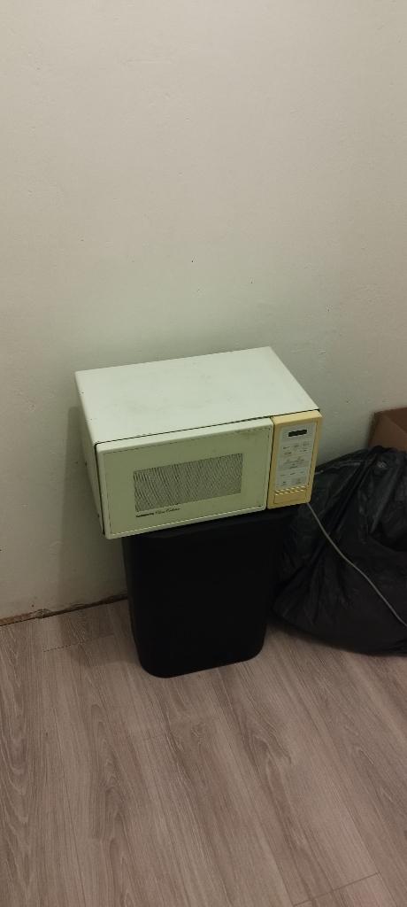 magnetron, Witgoed en Apparatuur, Magnetrons, Ophalen, Gebruikt, Magnetron, Draaiplateau