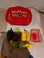 2 mandjes met 20 stuks  plastic fruit en groente,, Ophalen of Verzenden, Gebruikt, Overige materialen, Speelkeuken-accessoire