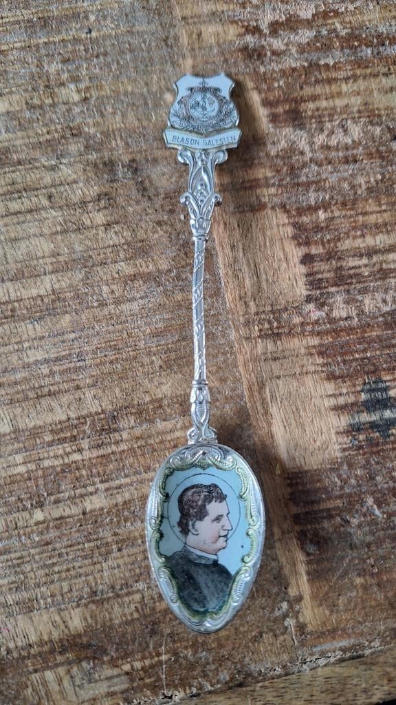 Bijzondere geëmailleerde lepeltje met afb. Don Bosco, Antiek en Kunst, Ophalen of Verzenden