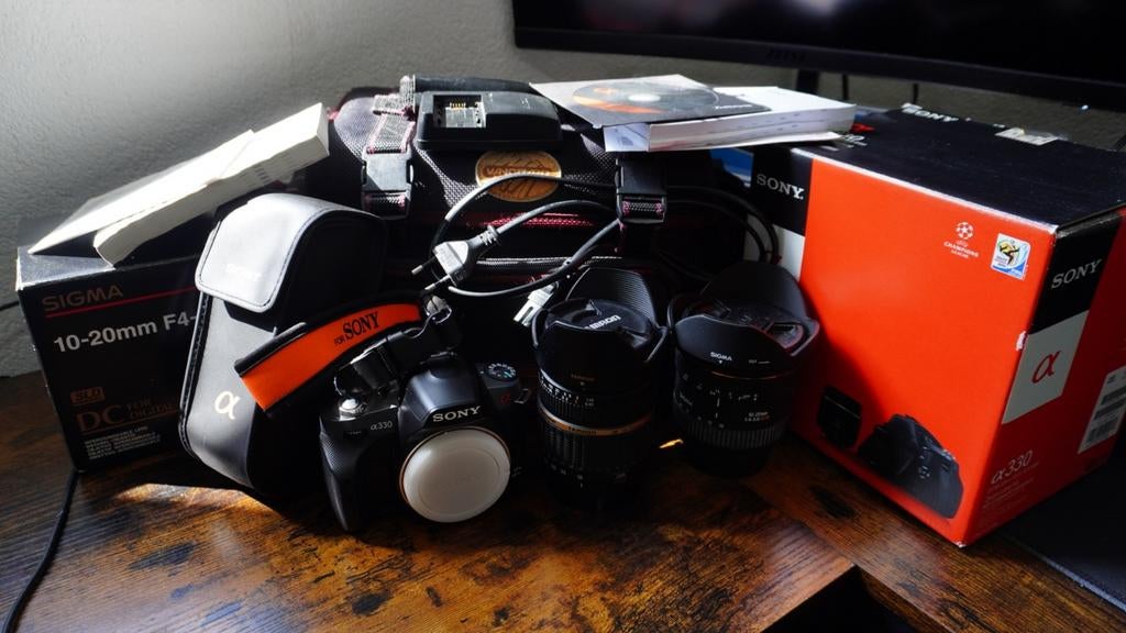 “Sony A330 + 2 Lenzen (Tamron 18-200 & Sigma 10-20) + Flitse, Ophalen of Verzenden, Auto, Overige merken