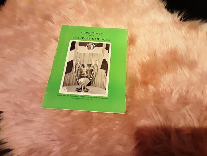 Feijenoord Groene Boekje - Cupnummer Europese Kampioen, Boeken, Sportboeken, Ophalen of Verzenden