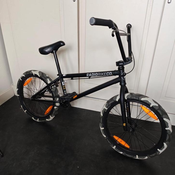 BMX (zo goed als nieuw, altijd binnen gestaan), Fietsen en Brommers, Fietsen | Crossfietsen en BMX, Zo goed als nieuw, 20 tot 24 inch