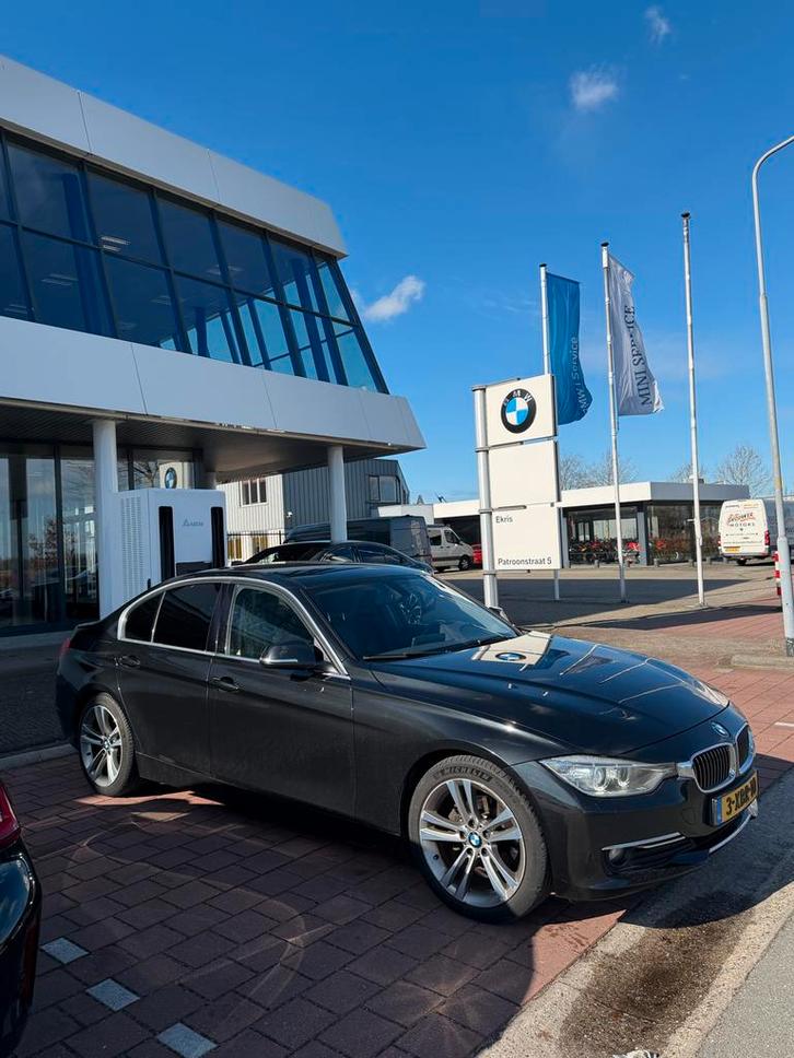 BMW 3-Serie 2.0D 320 EDE High Exe 120KW Aut8(f30) 2014 Zwart, Auto's, BMW, Particulier, 3-Serie, ABS, Airbags, Airconditioning