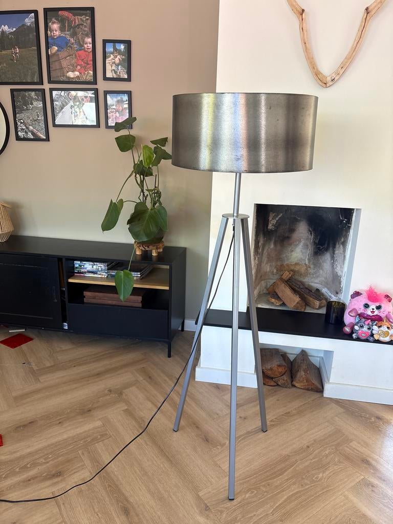 Kloosterman Verlichting Vloerlamp met Statief - Gebruikt, Huis en Inrichting, Lampen | Vloerlampen, Zo goed als nieuw, 150 tot 200 cm