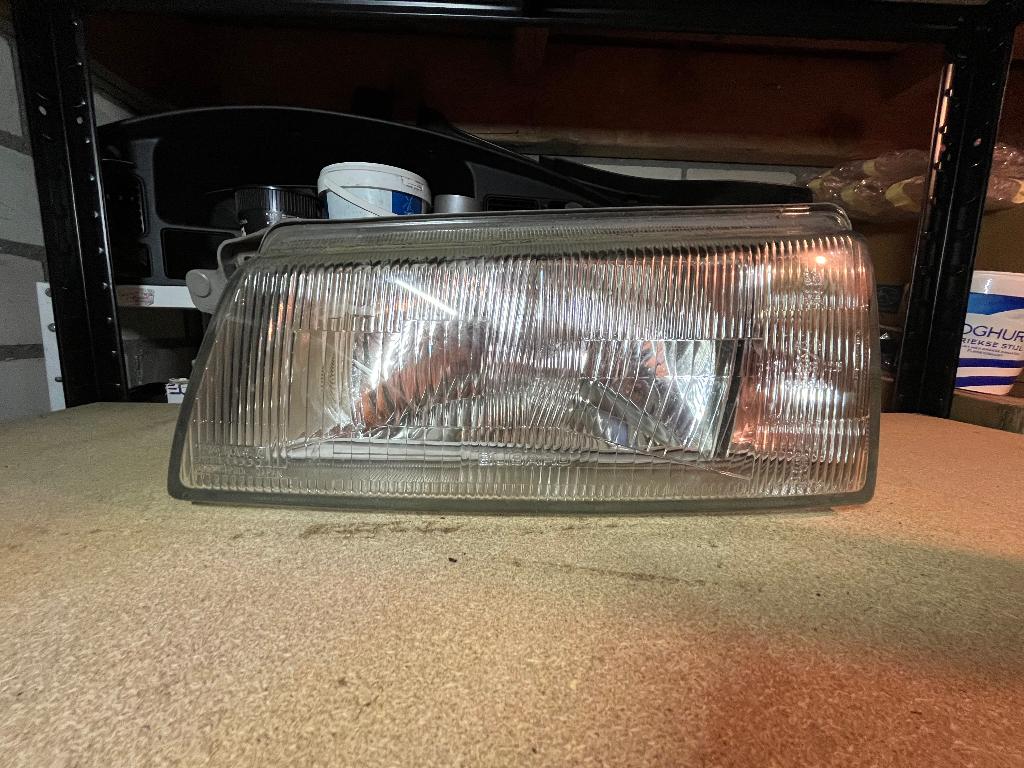 Subaru Legacy BC/ BJ/ BF G1S1 (’89- ’91) koplamp links, Ophalen, Gebruikt, Subaru