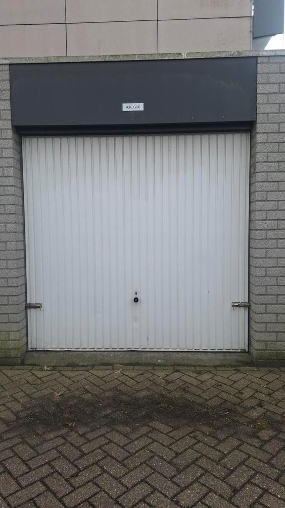 Garagebox te Huur Eindhoven (extra hoog), Auto diversen, Autostallingen en Garages