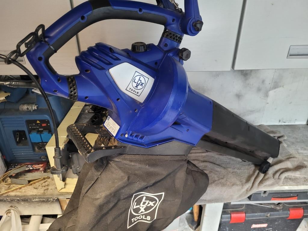 Nette lux tools bladblazer/zuiger
Variabele toerental
Draagr, Tuin en Terras, Ophalen of Verzenden, Gebruikt, Elektrisch, Met opvangzak