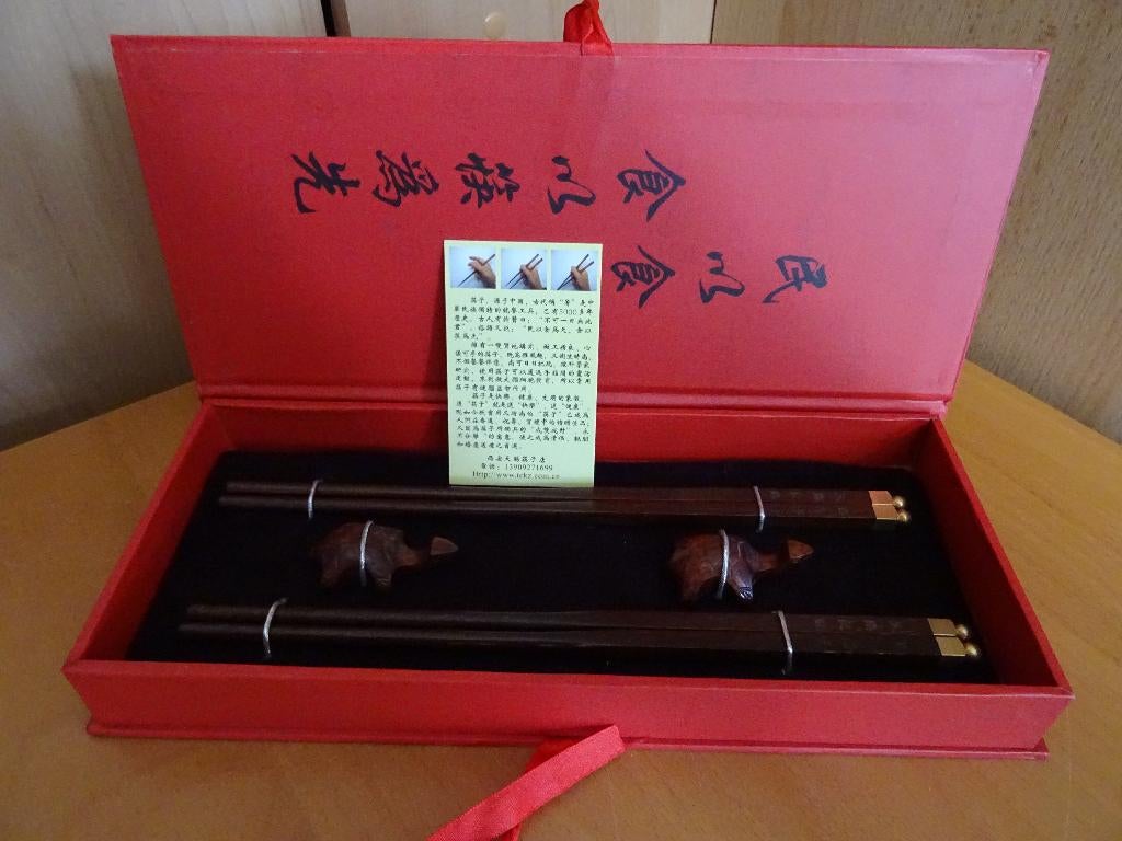 Chinese eetstokje set Nieuw, Ophalen of Verzenden, Nieuw, Overige materialen, Bestekset
