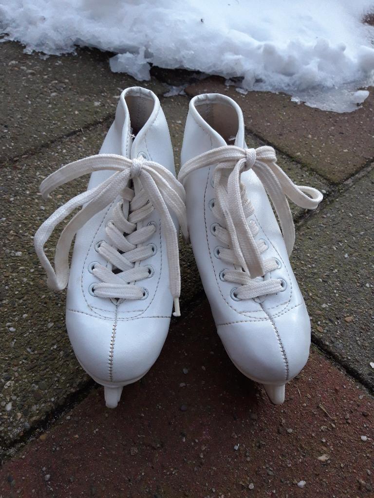 Kunst schaatsen maat 31 wit - in goede staat, Gebruikt, Ophalen of Verzenden, Kunstschaatsen, Nijdam