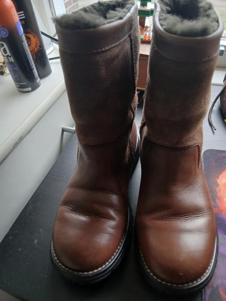 UGG Australia bruine laarzen maat 37, UGG, Bruin, Lage of Enkellaarzen, Ophalen of Verzenden