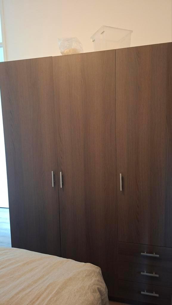 Kledingkast Leenbakker 200x147x50 cm, Huis en Inrichting, Kasten | Kledingkasten, 150 tot 200 cm, 100 tot 150 cm, 50 tot 75 cm