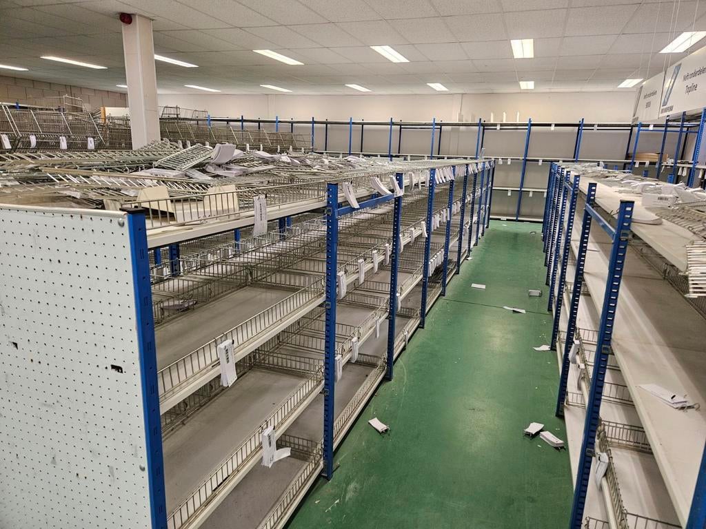 Metalen stellingrek met diverse rek indelingen2x 9mtr en 1x, Ophalen of Verzenden