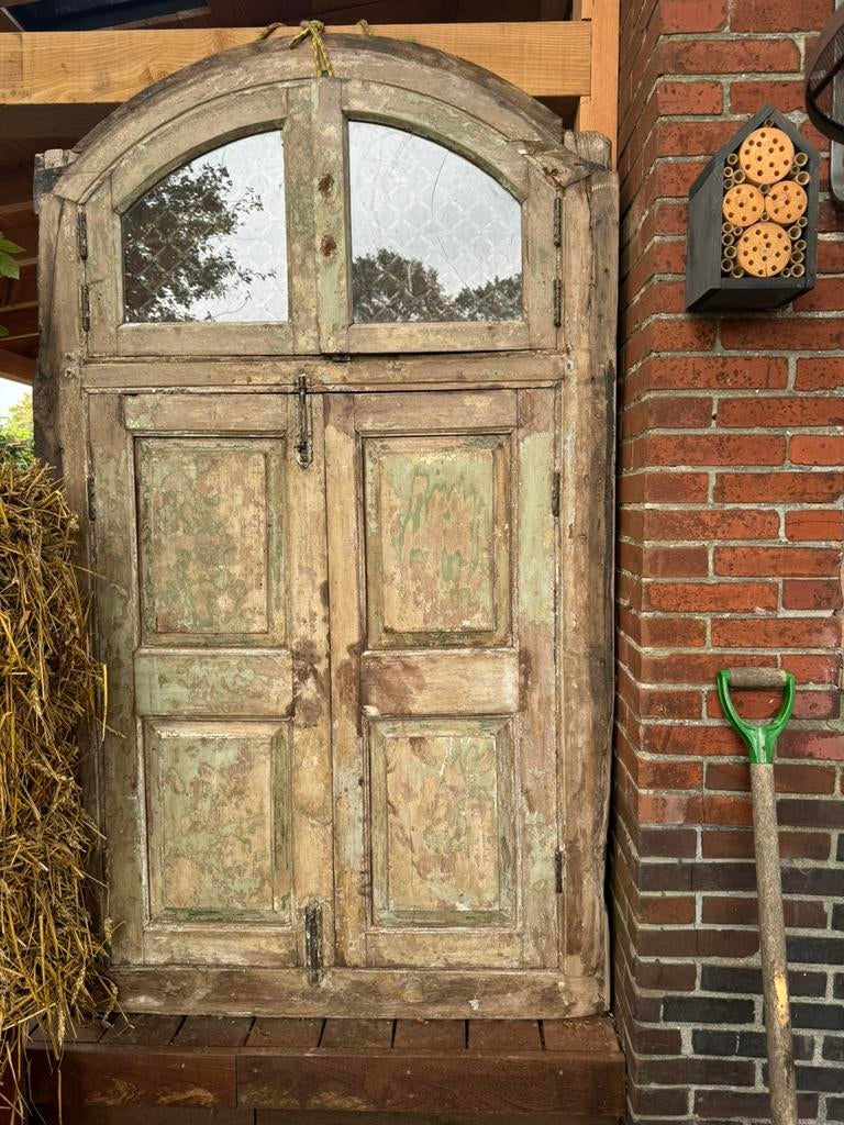 Koloniale deur India, Ophalen