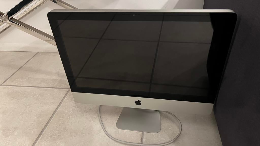 Imac 21,5 inch 2011, Computers en Software, Apple Desktops, Ophalen of Verzenden, Zo goed als nieuw, IMac, Onbekend