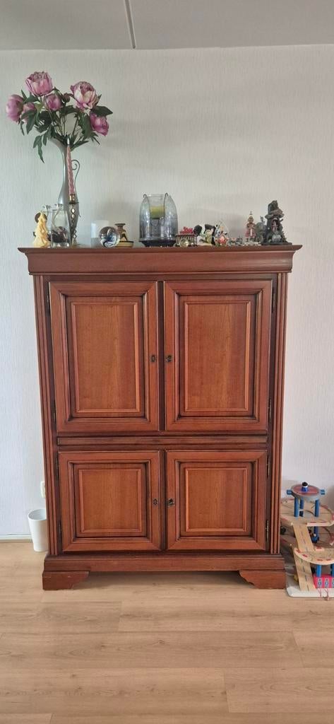 Kersenhouten drankenkast met verlichting en spiegel, Ophalen