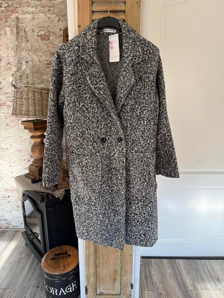 Lange Dames Bouclé Jas, Kleding | Dames, Overige kleuren, Maat 42/44 (L), Nieuw, Ophalen of Verzenden