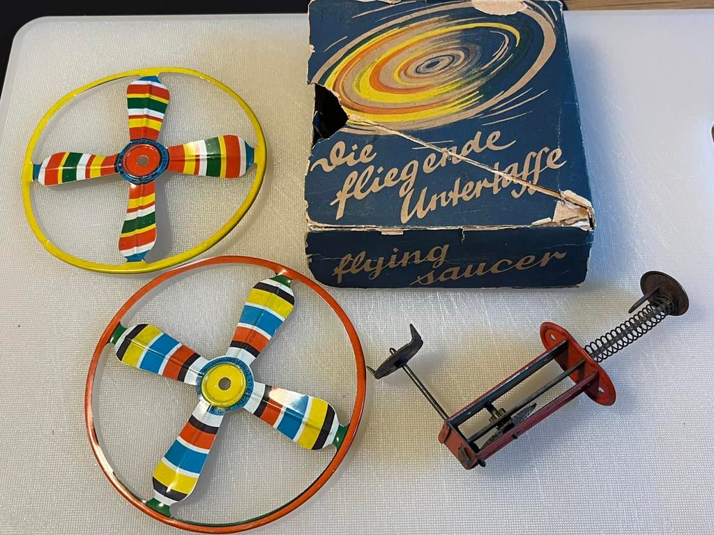 Vintage Flying Saucer blikken speelgoed US Zone Germany DRGM, Verzenden