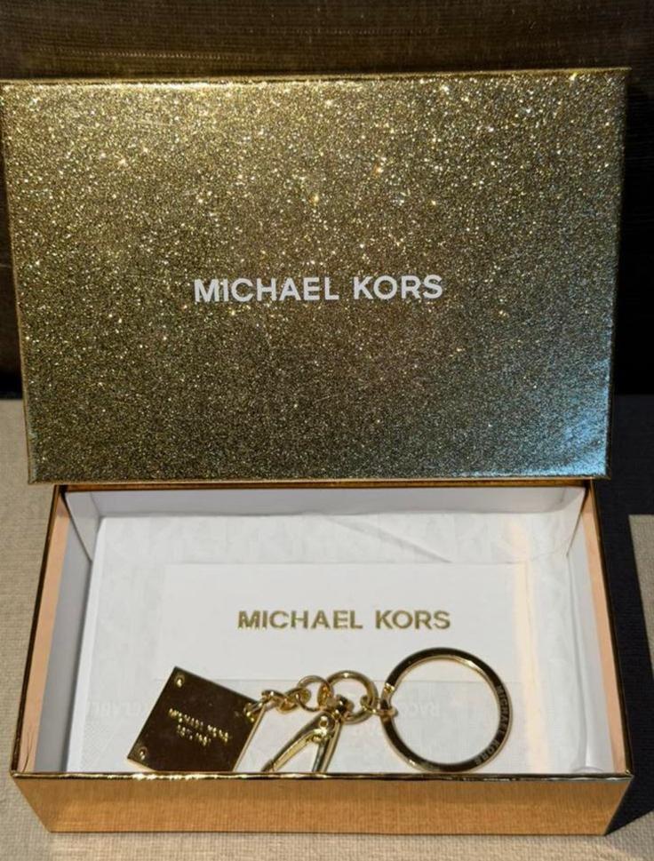 Michael Kors sleutelhanger,goudkleurig hardware nieuw + doos, Ophalen of Verzenden, Nieuw, Merk