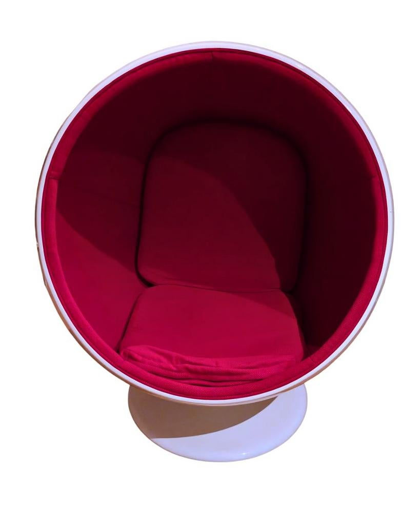 Ball Lounge Chair – designklassieker in hoogglans wit, Huis en Inrichting, Fauteuils, Ophalen, Stof, Vintage, Modern, Design, Jaren '60
