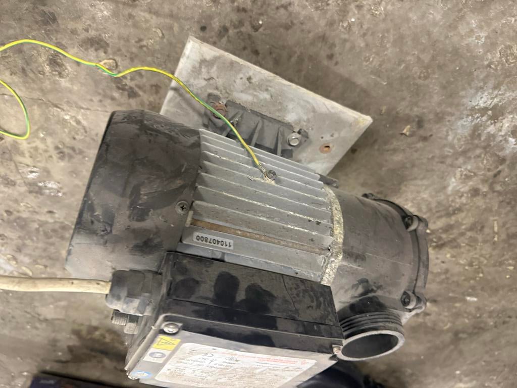 DXD Waterpomp - Gebruikt maar functioneel, Tuin en Terras, Waterpompen, Ophalen of Verzenden, Gebruikt, Elektrisch, Overige typen