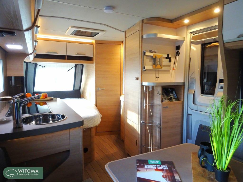 Knaus Sudwind Black Selection 450 FU 50 jaar Witoma voordeel, Rondzit, Bedrijf, Schokbreker, Overige typen