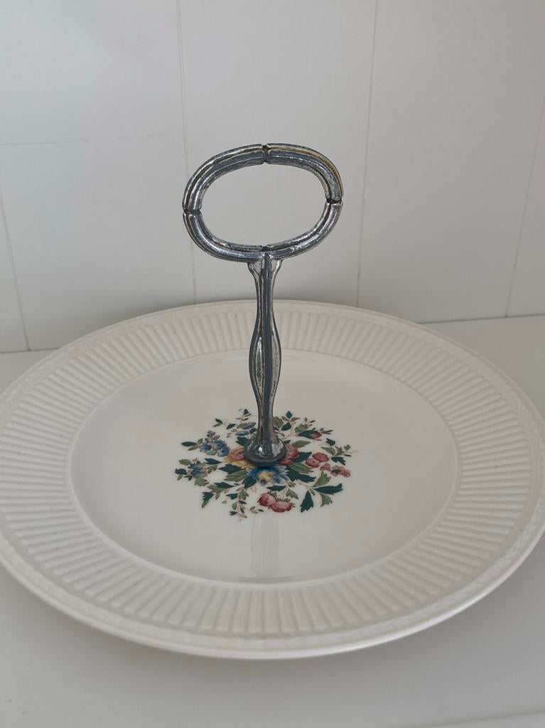 Wedgwood Conway etagère bonbon koekjes - serveer bord, Ophalen of Verzenden, Zo goed als nieuw