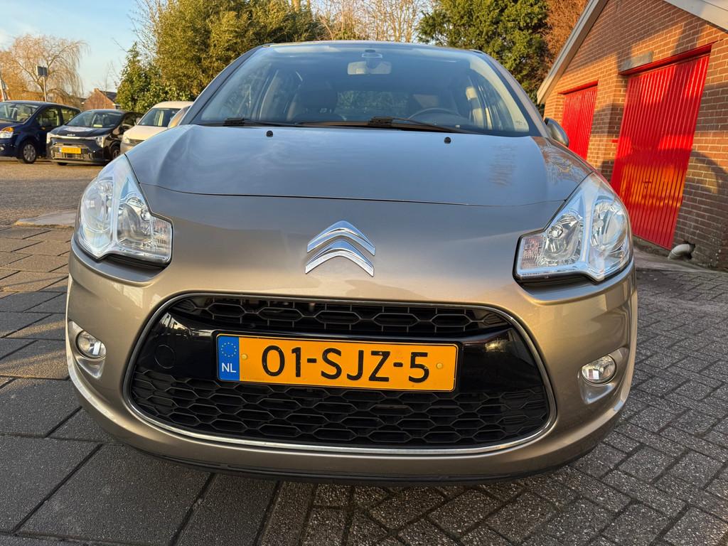 Citroen C3 1.4 VTi Selection / Airco / Parkeersensoren / Cru, Auto's, Voorwielaandrijving, Euro 5, Stof, Zwart
