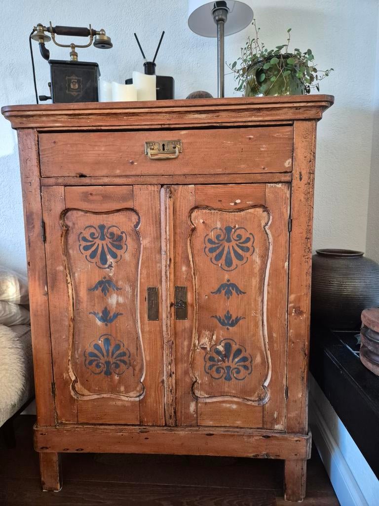 Hele mooie decoratieve antieke kast, Ophalen