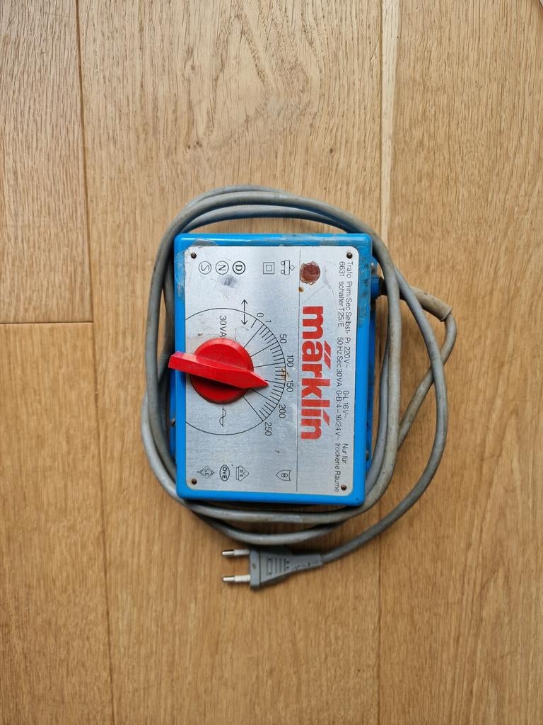 Märklin Ho 6631 transformator 30VA voor analoge modeltreinen, Hobby en Vrije tijd, Modeltreinen | H0, Gebruikt, Ophalen of Verzenden