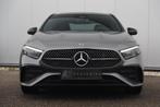 Mercedes-Benz A-klasse 180 AMG Line Night Pakket Automaat Pa, Gebruikt, Met garantie (alle), Origineel Nederlands, Bedrijf